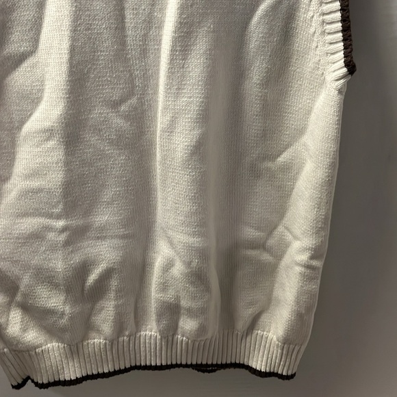 L10/12 children’s place sweater vest - Picture 4 of 4
